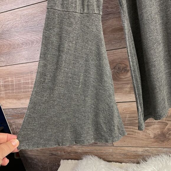 Sweet Clarity Ladies Long Bell Sleeves Top, Size Large, Grayish Black - Picture 3 of 8